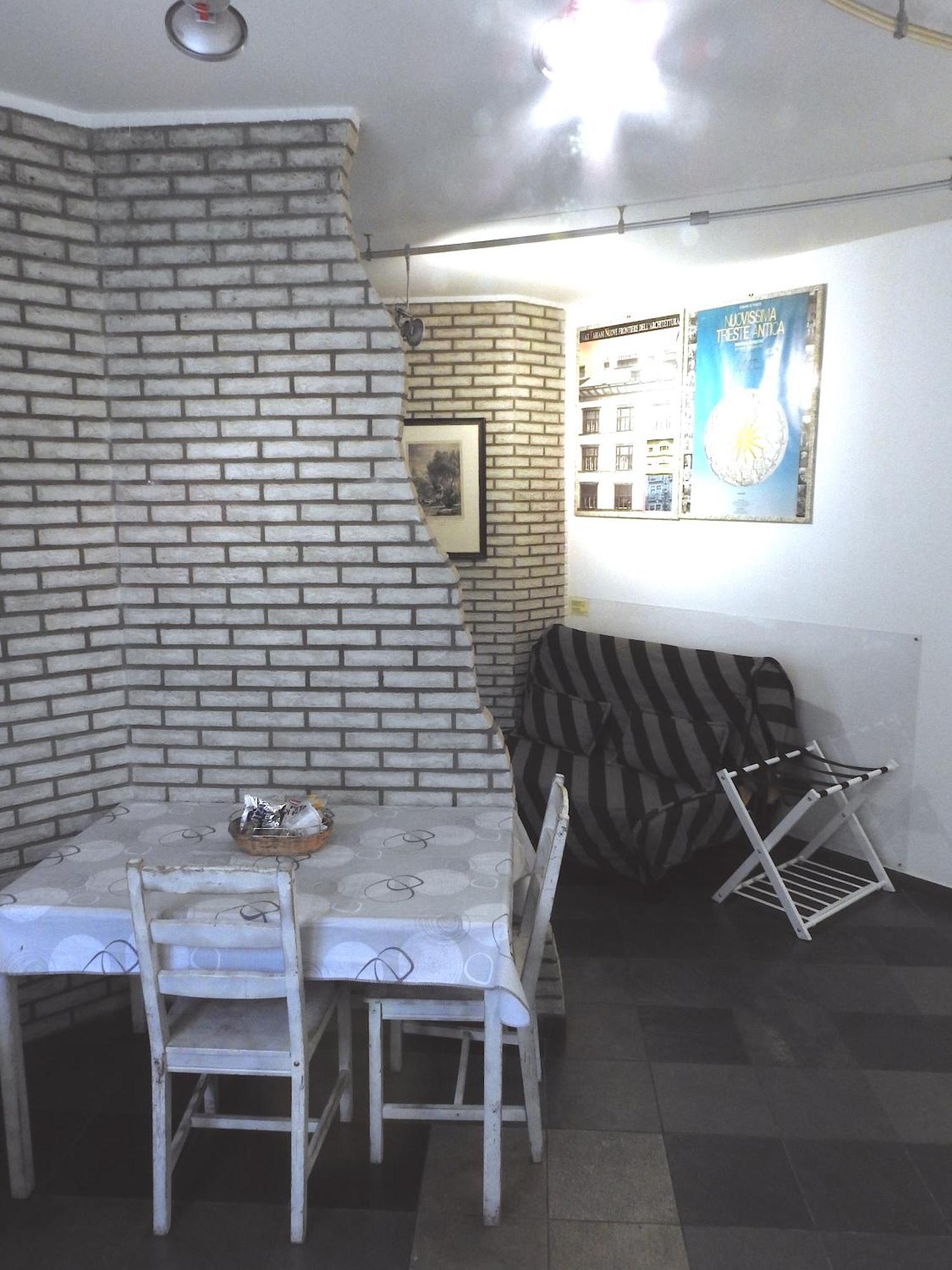 Dormire In Centro Trieste Studio Galleria 16 Exterior foto